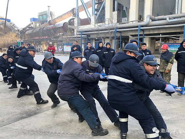 公司舉辦“愛我中華，慶祝新中國70周年”職工拔河、趣味運(yùn)動(dòng)聯(lián)誼賽——剪影